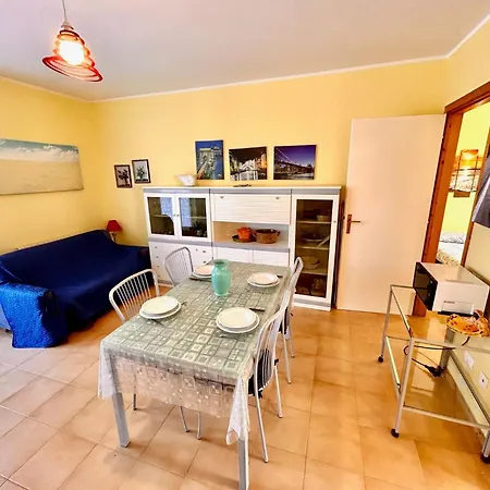 Trilo Rosanna Con Terrazzo Panoramico Ed Aria Condizionata מרצ'לי