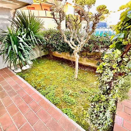 Trilo Rosanna Con Terrazzo Panoramico Ed Aria Condizionata מרצ'לי